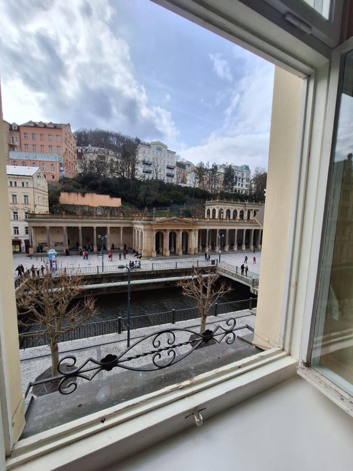 Apartments Stubsi With Colonnade View Карловы Вары Экстерьер фото